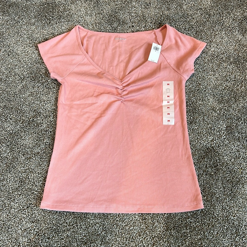 Old navy 
Size: M
fitted t-shirt